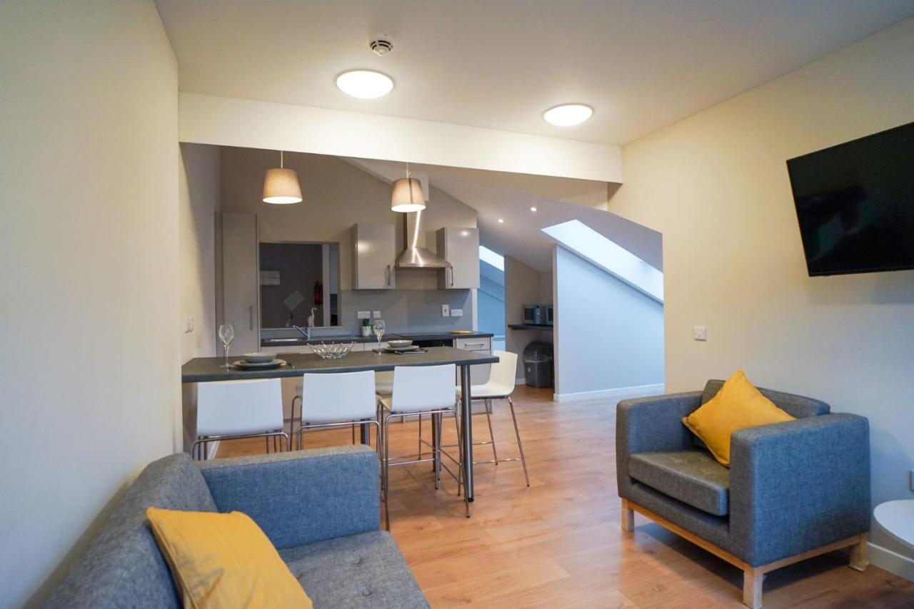 1 Bedroom Apartments, Studios And Ensuite Bedrooms With Shared Kitchen At Centro House In Stirling Eksteriør billede