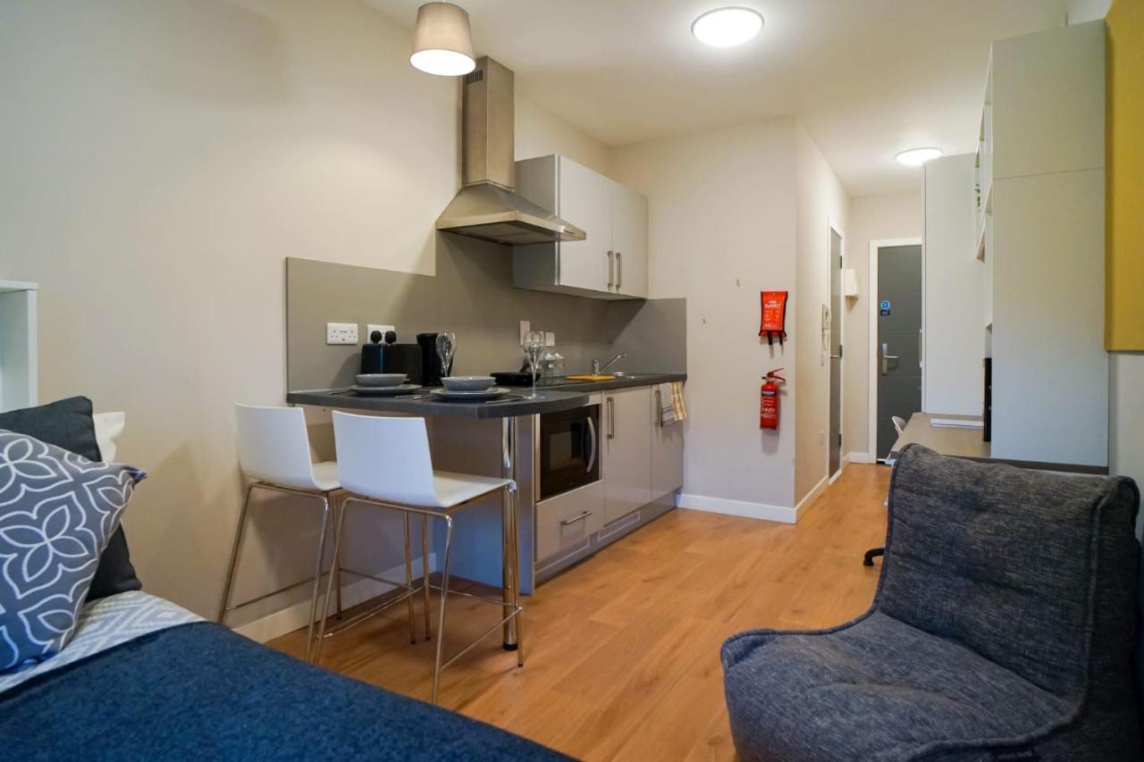 1 Bedroom Apartments, Studios And Ensuite Bedrooms With Shared Kitchen At Centro House In Stirling Eksteriør billede